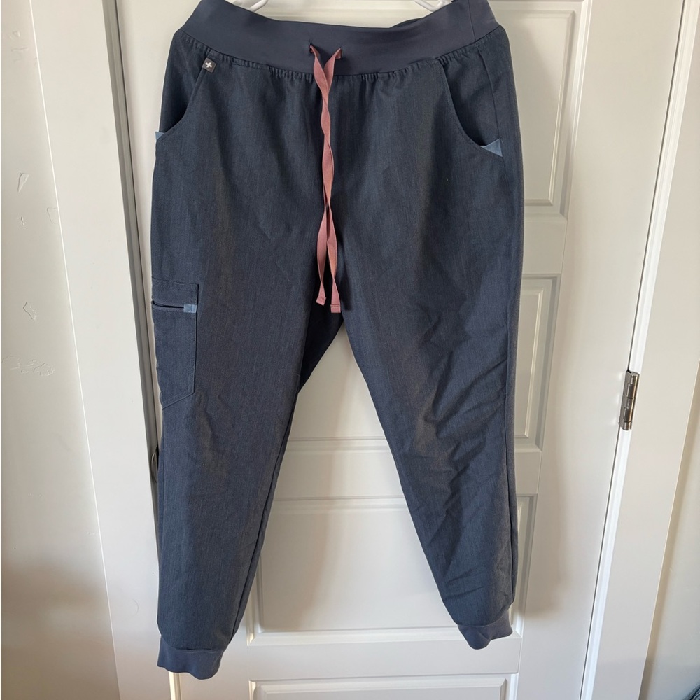 Figs Zamora Scub Bottoms: Heather Denim, Size MP